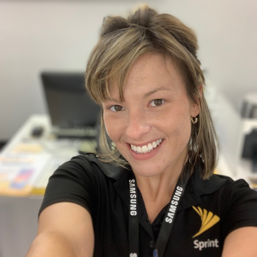 Meet your Posher, Felicia